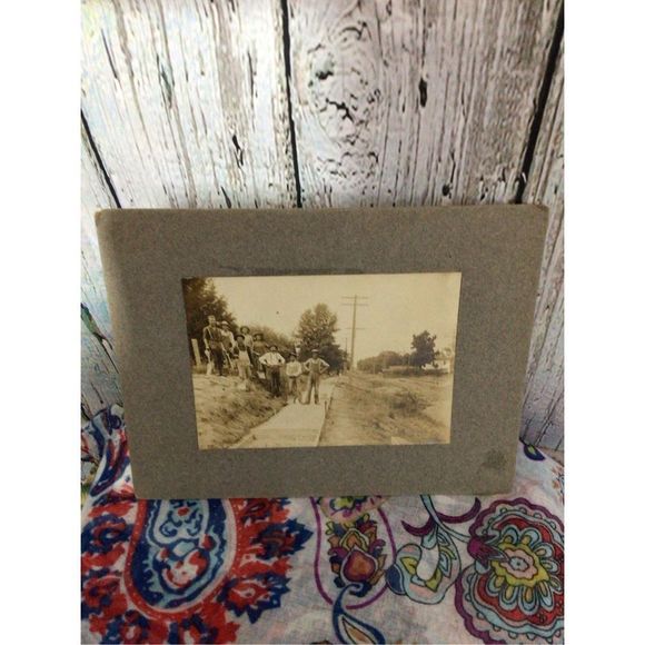 Antique Photography Working Men With Shovels 1800’s / Early 1900 Matted “Working - Picture 12 of 15